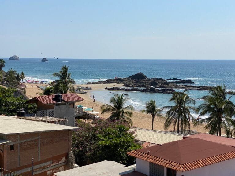 Playa de San Agustinillo, costa de Oaxaca