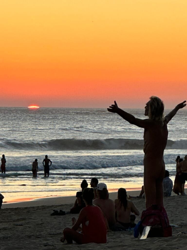 Playa de Zipolite, costa de Oaxaca